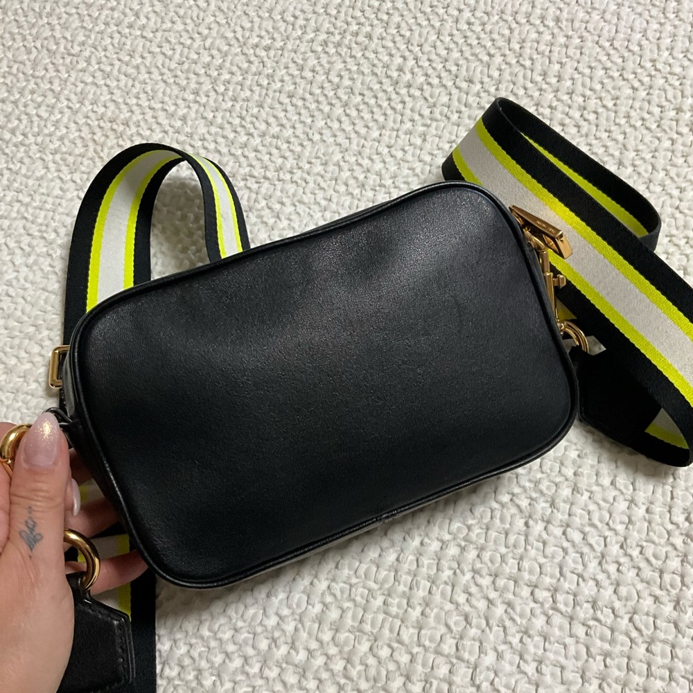 Marc Jacobs Black Crossbody Bag - Picture 4 of 16